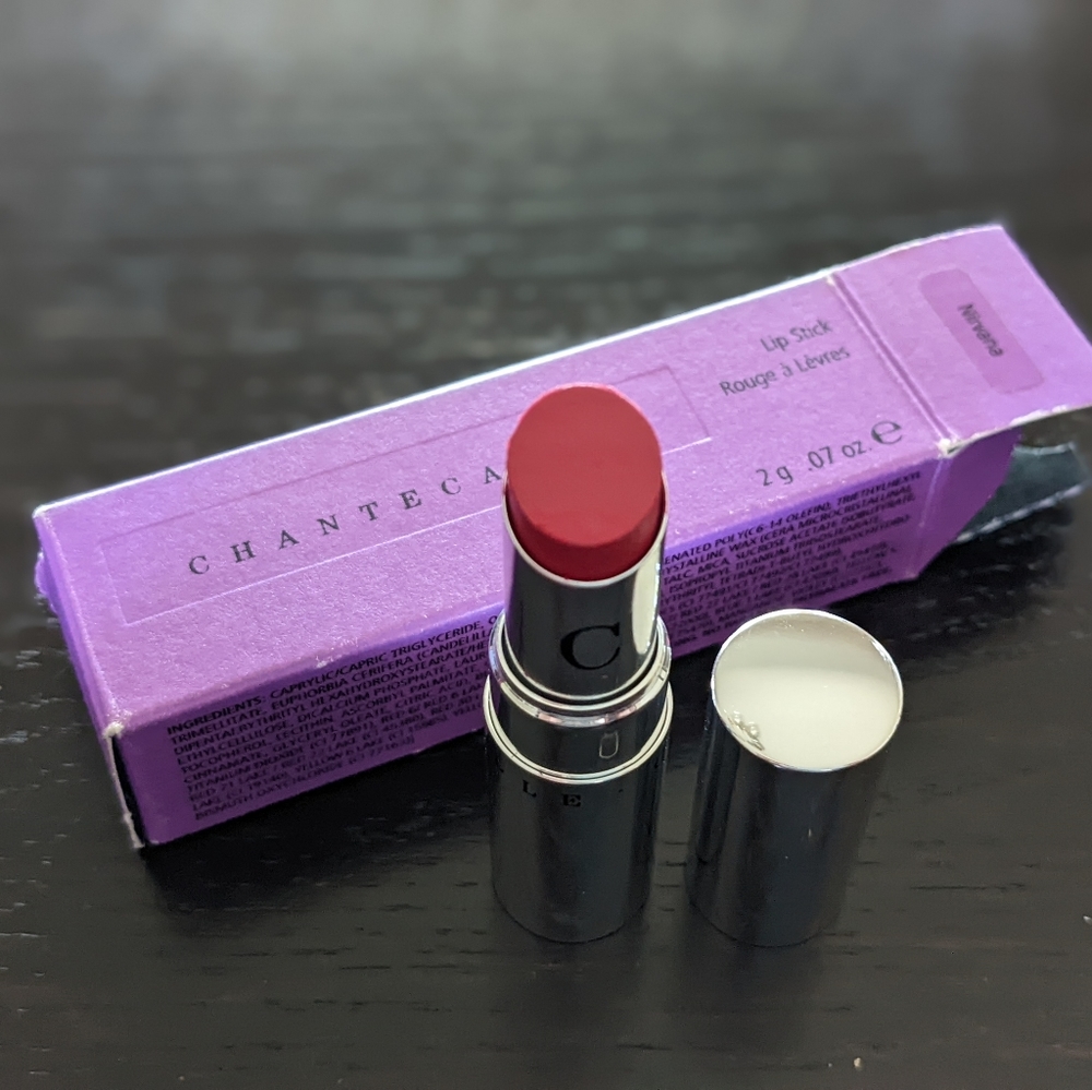 Chantecaille lipstick in Nirvana (coral), nwt